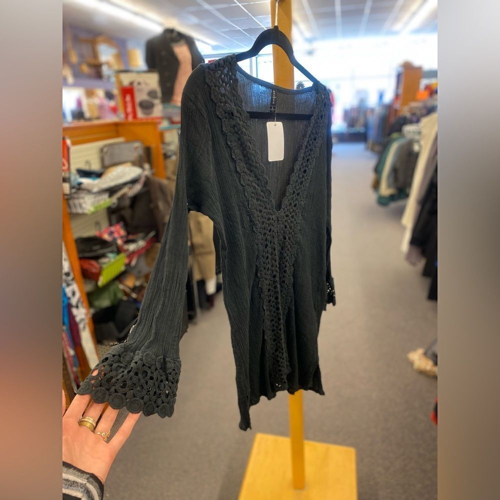 🛍️ Lg Raviya black top